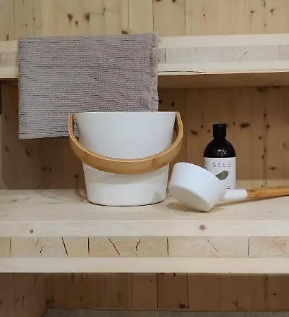 New W/sauna, Jacuzzi &wifi